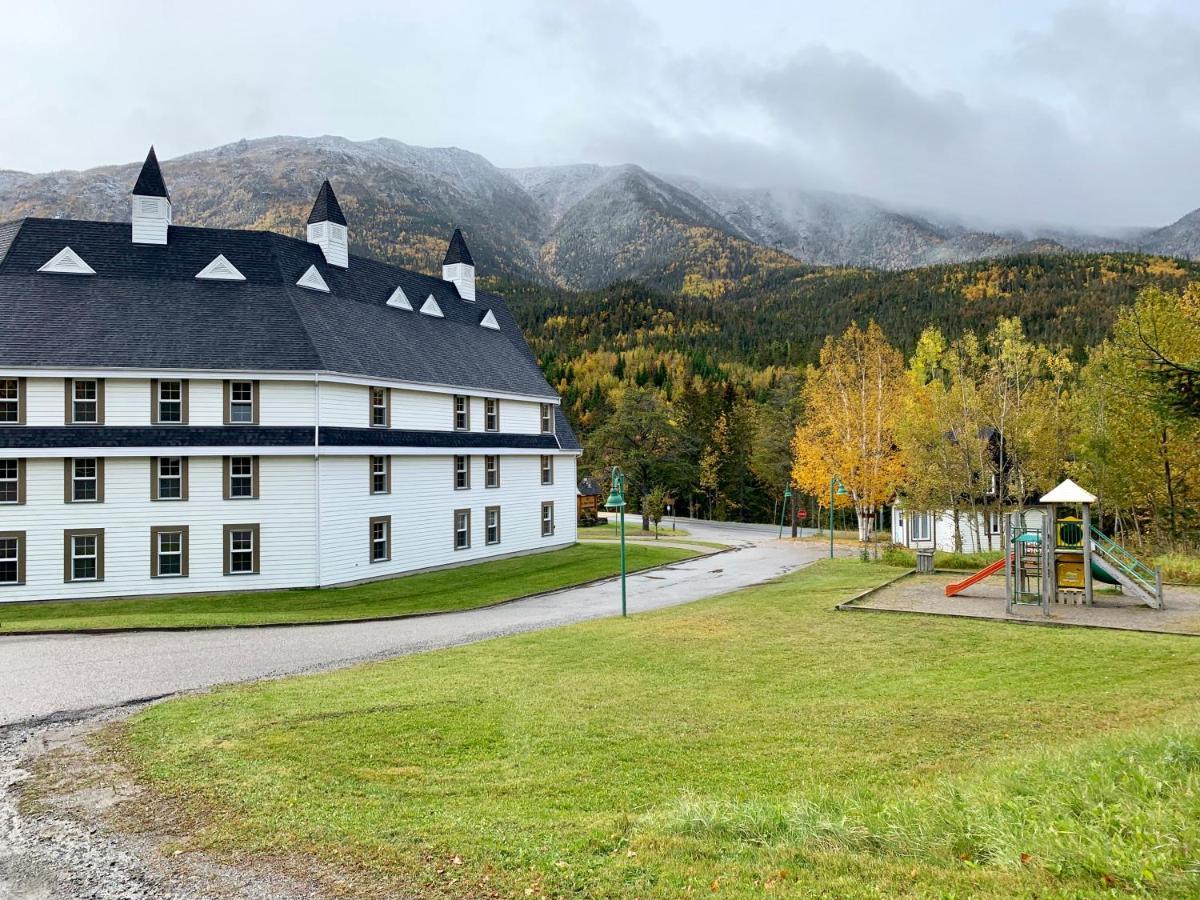Gite Du Mont-Albert - Sepaq Sainte Anne des Monts Экстерьер фото