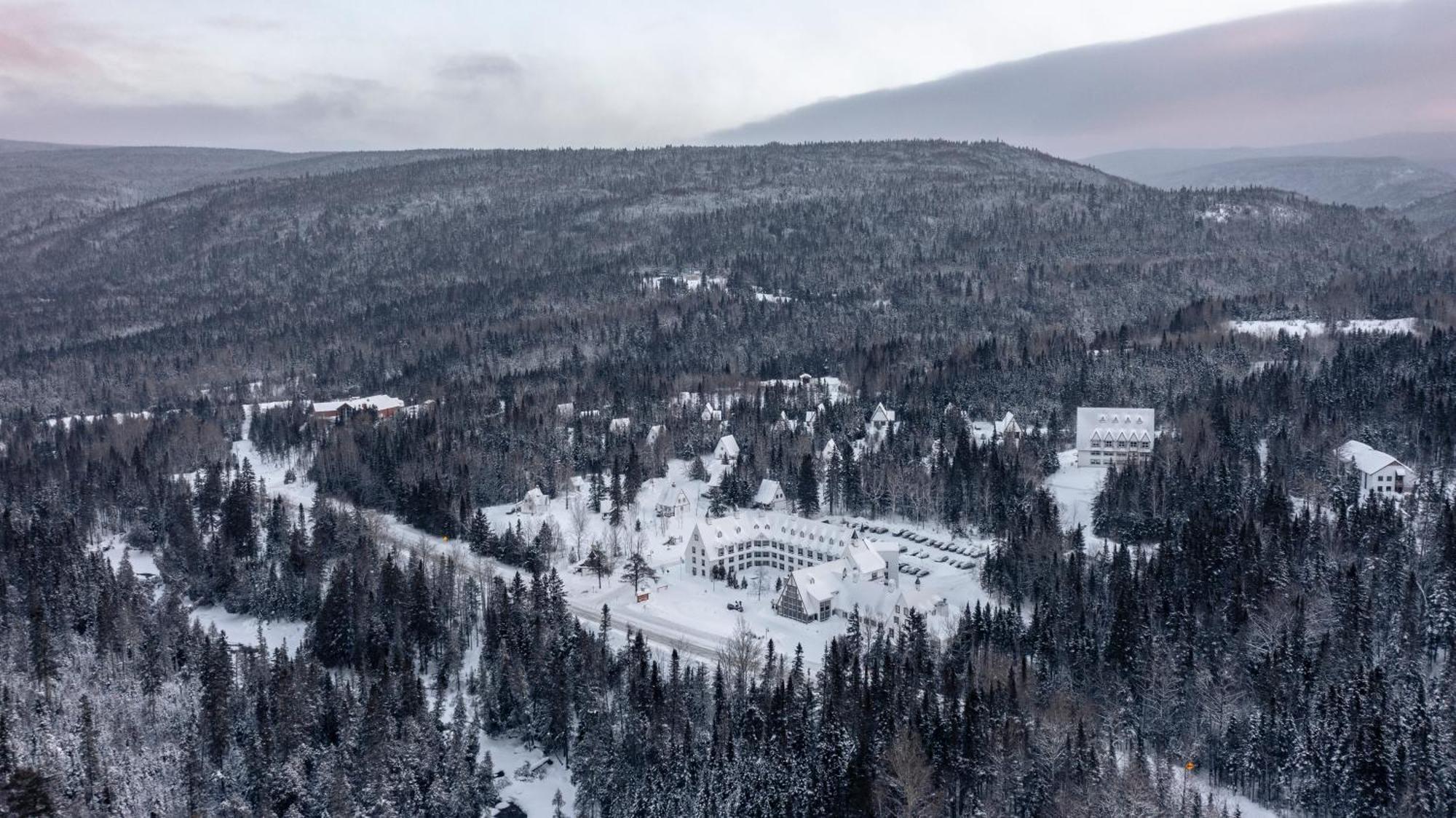 Gite Du Mont-Albert - Sepaq Sainte Anne des Monts Экстерьер фото