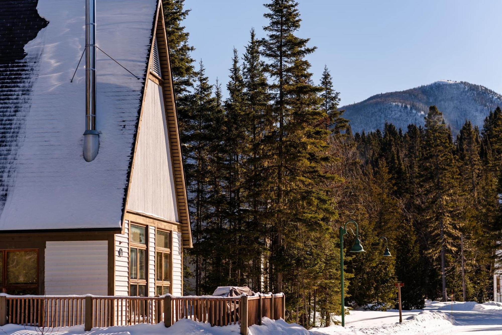 Gite Du Mont-Albert - Sepaq Sainte Anne des Monts Экстерьер фото