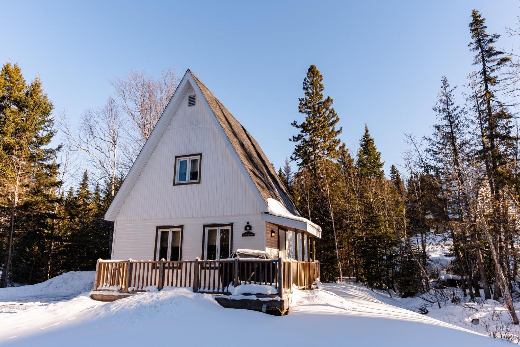 Gite Du Mont-Albert - Sepaq Sainte Anne des Monts Экстерьер фото