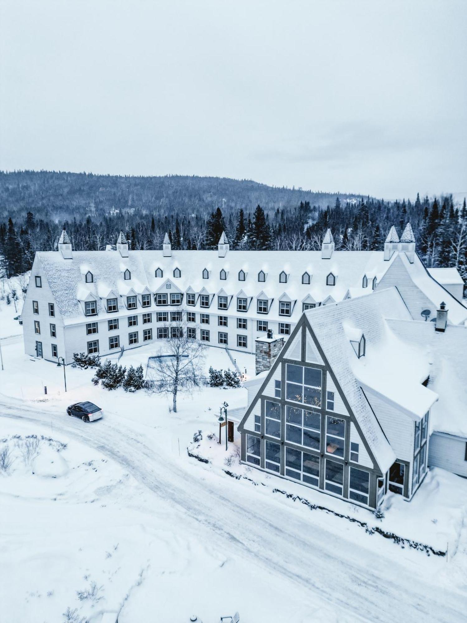 Gite Du Mont-Albert - Sepaq Sainte Anne des Monts Экстерьер фото